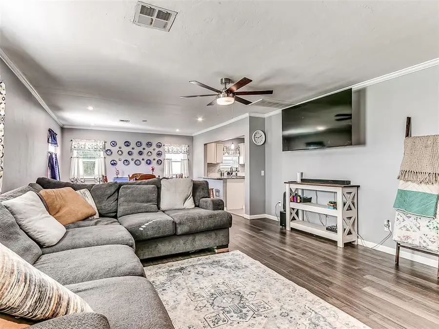 3605 Oakwood Drive, Choctaw, OK 73020 - #2