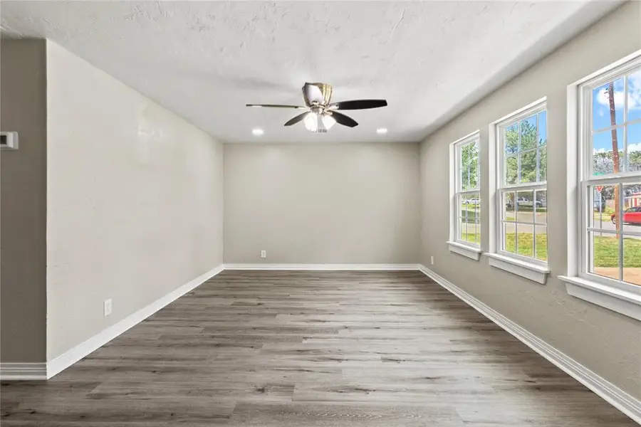621 N 5th Street, Weatherford, OK 73096 - #2