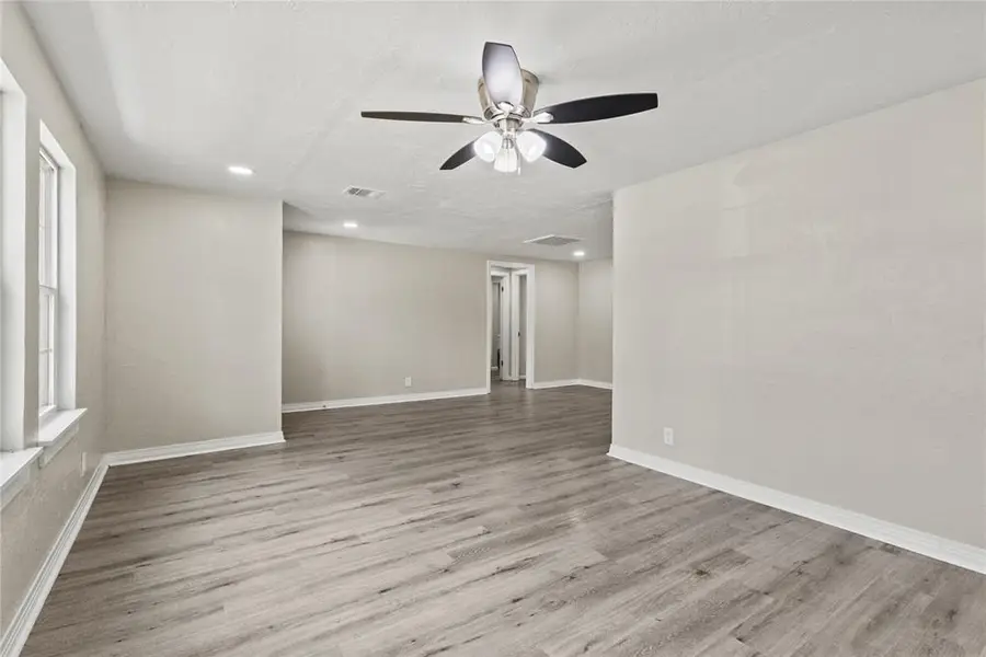 621 N 5th Street, Weatherford, OK 73096 - #3