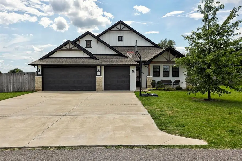 8430 Hidden Creek Drive, Noble, OK 73068 - #1