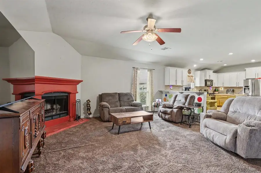 9505 Timberwind Lane, Yukon, OK 73099 - #2