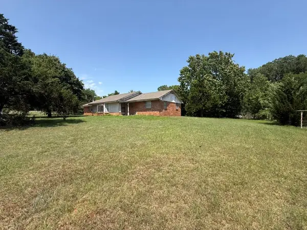 908 Whispering Lane, Newcastle, OK 73065