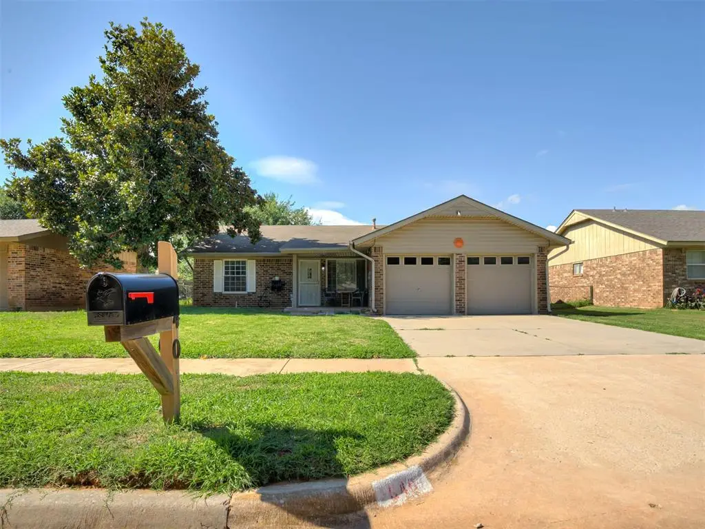 640 W Perry Drive, Mustang, OK 73064 - #1