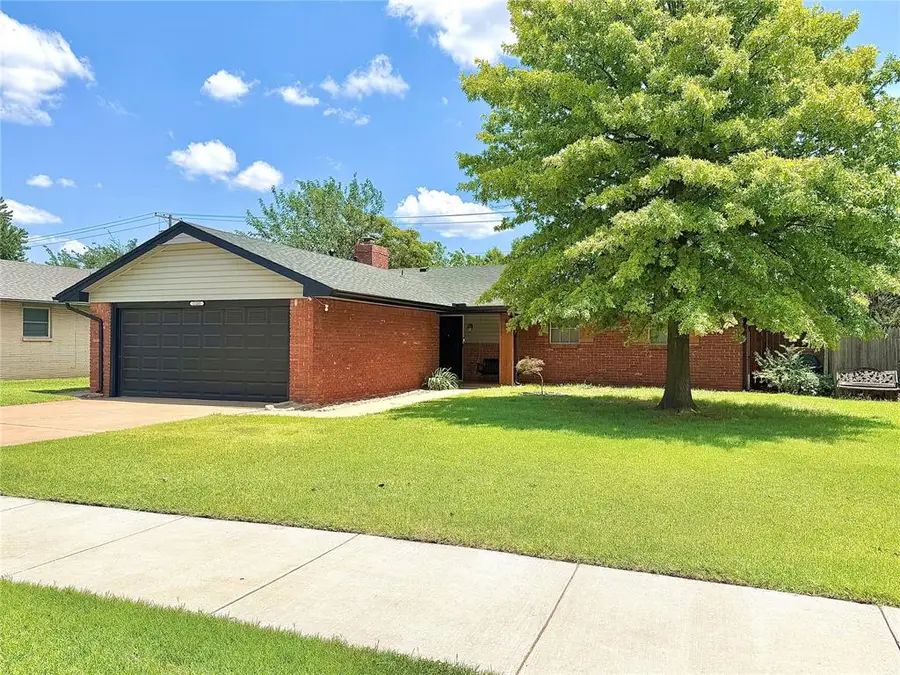 11200 Greystone Avenue, Oklahoma City, OK 73120 - #2