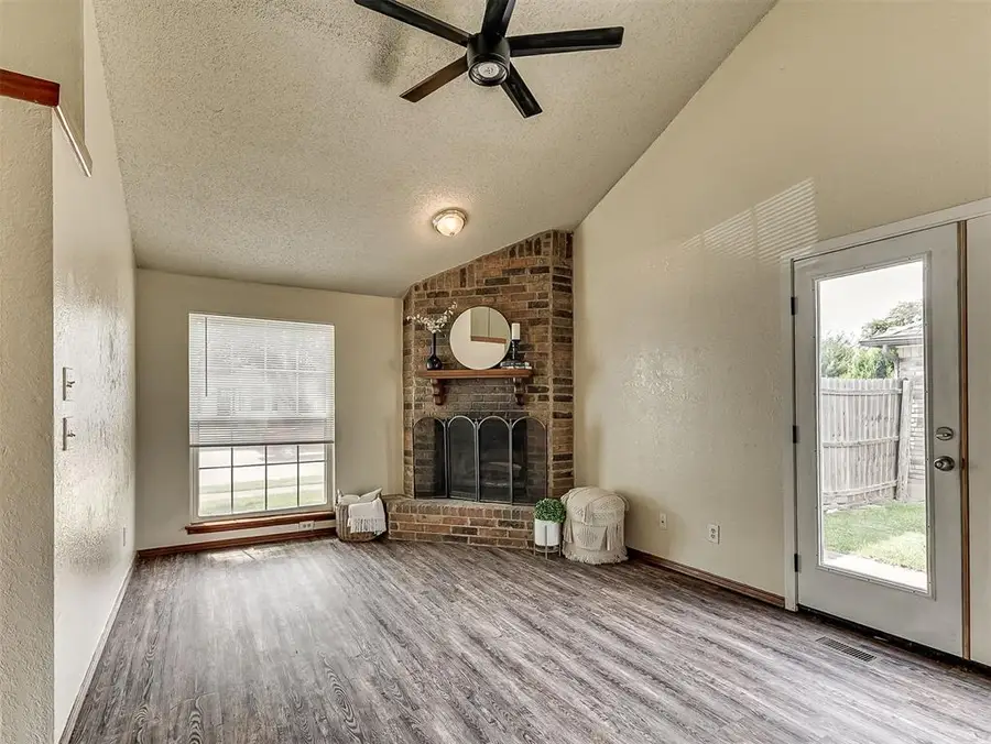 2124 Lonnie, Oklahoma City, OK 73170 - #3