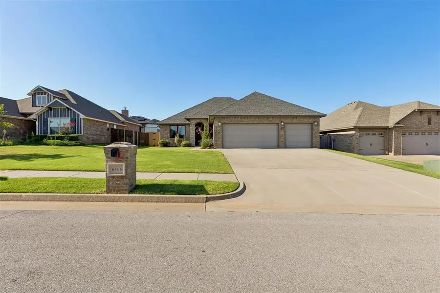 6116 Beverly Hills Drive, Edmond, OK 73034 - #2