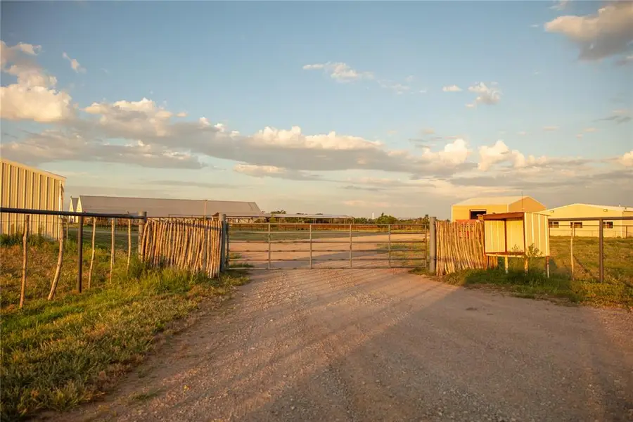31665 E County Road 1350, Willow, OK 73673 - #2
