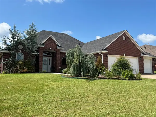 1309 Cambridge Drive, Shawnee, OK 74804