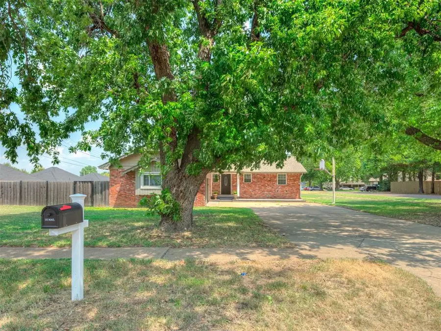 524 S Lewis Lane, Mustang, OK 73064 - #3