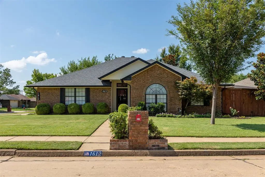 1612 Glacier Lane, Edmond, OK 73003 - #1