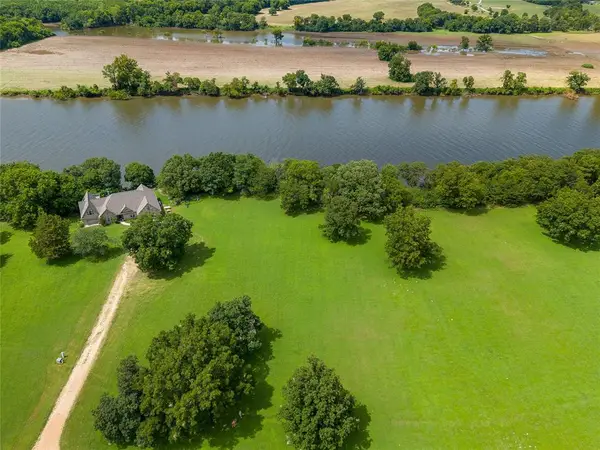 000 Galloway Bay, Strang, OK 74367