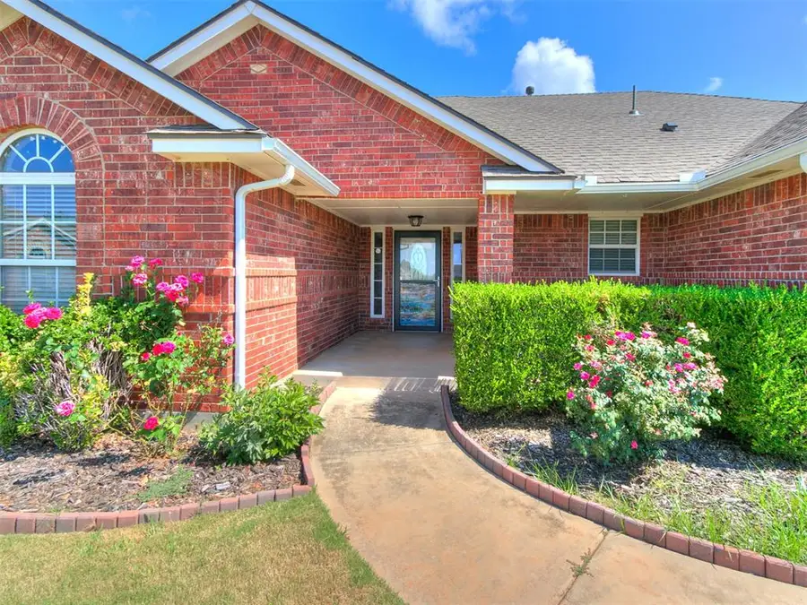 925 NE 30th Street, Oklahoma City, OK 73160 - #2