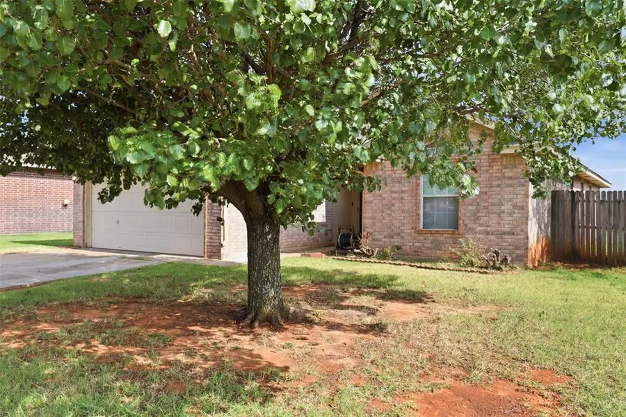 10329 Aberdeen Drive, Yukon, OK 73099 - #2