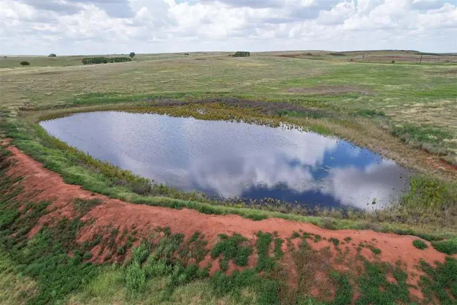 E 1060 Road, Clinton, OK 73601 - #2