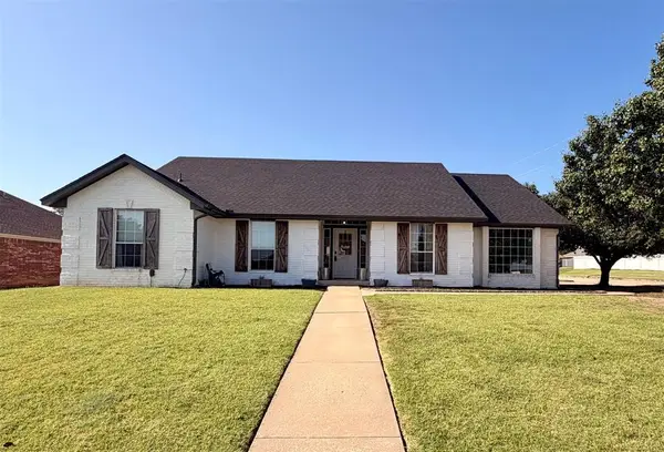1301 Manchester Drive, Shawnee, OK 74804