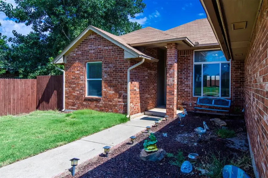 819 W Dowden Drive, Mustang, OK 73064 - #3