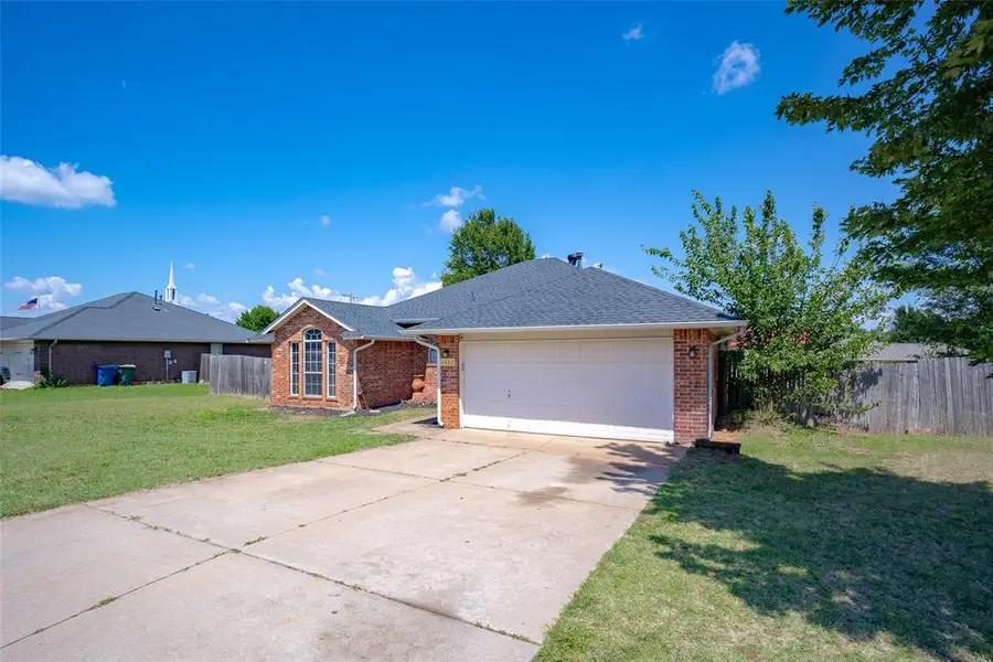 1422 Cherokee Circle, Blanchard, OK 73010 - #2