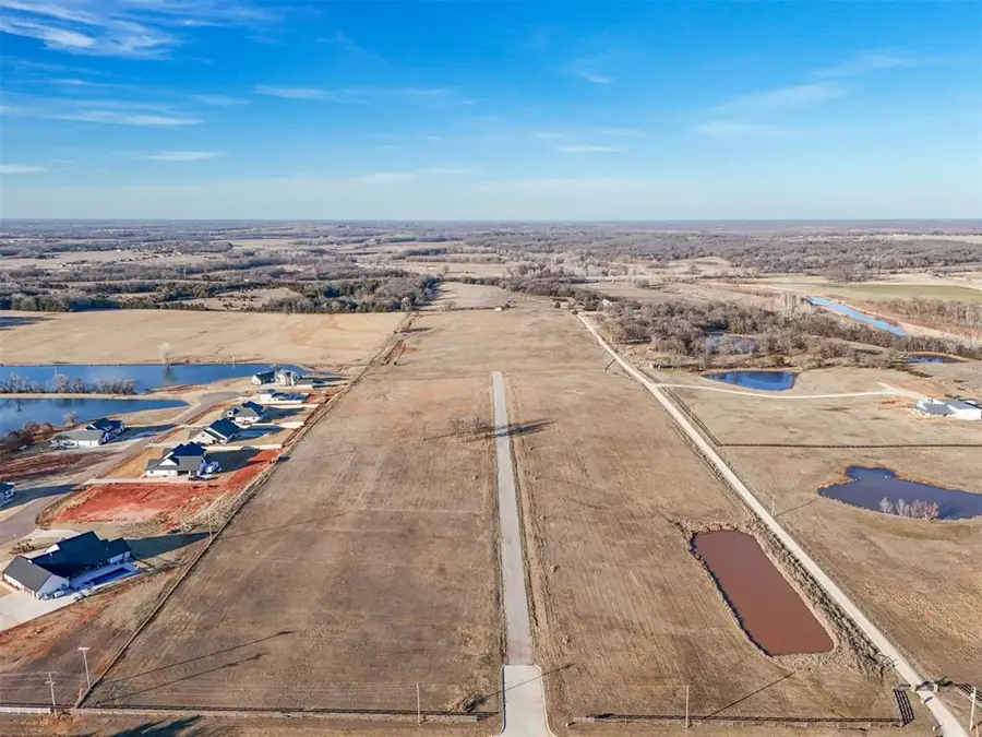 19 Stone River Ranch Drive, Shawnee, OK 74804 - #2