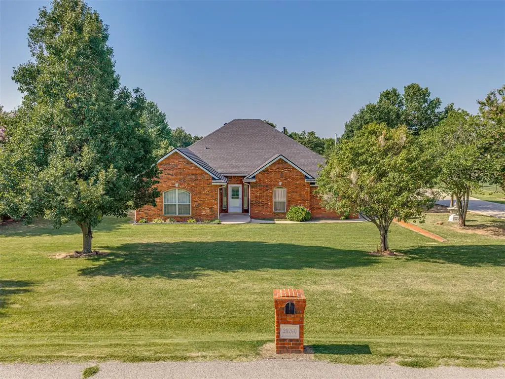 20200 SE 43rd Street, Harrah, OK 73045 - #1