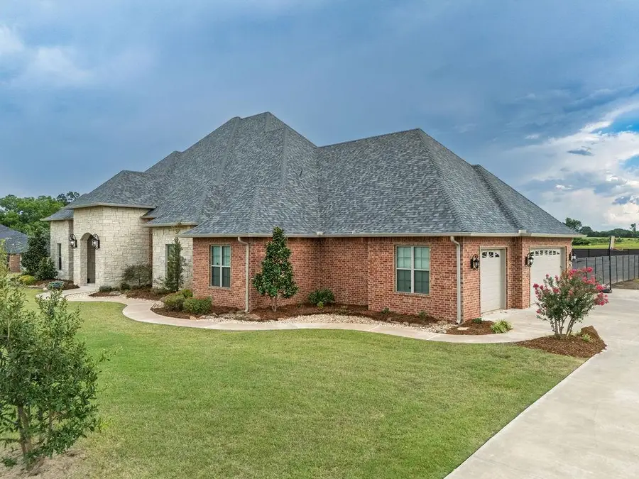 19414 Abigail Drive, Shawnee, OK 74801 - #2