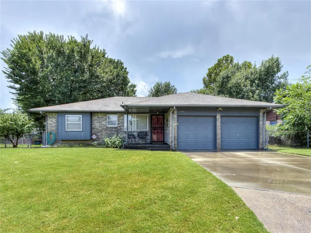 1048 NW 6th Place, Moore, OK 73160 - #1
