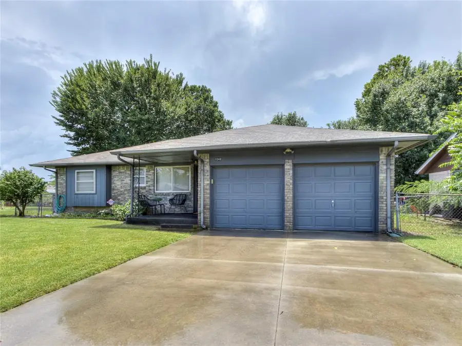 1048 NW 6th Place, Moore, OK 73160 - #2