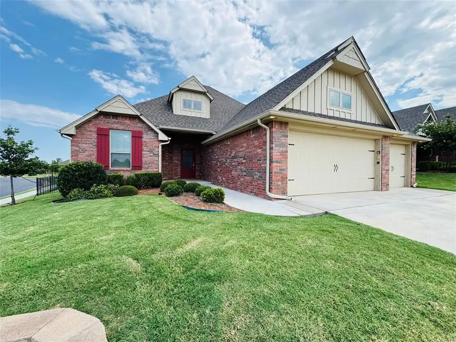 633 Texoma Drive, Edmond, OK 73025 - #2