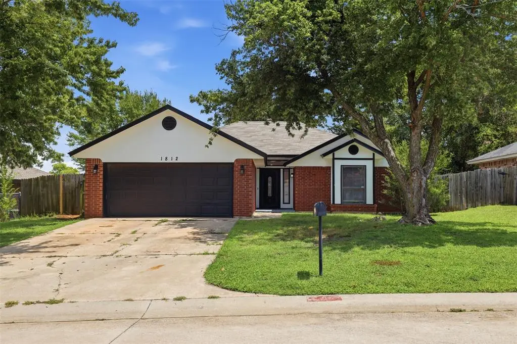 1812 Cimarron Trail, Choctaw, OK 73020 - #1