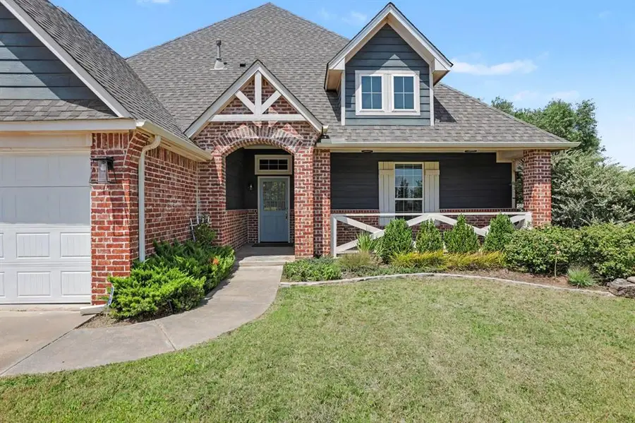 6233 Beverly Hills Drive, Edmond, OK 73034 - #2