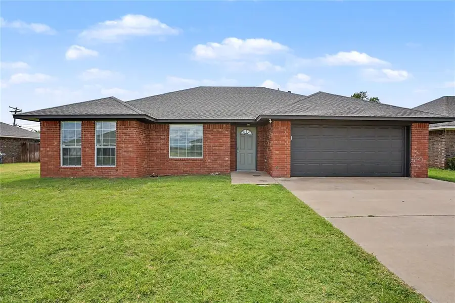 1613 Sommerset Place, Altus, OK 73521 - #2