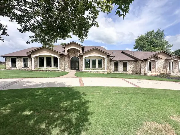 5 Country Club Road, Shawnee, OK 74801