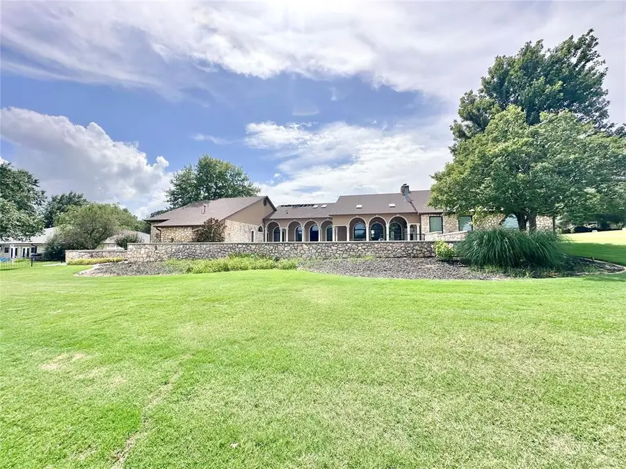 5 Country Club Road, Shawnee, OK 74801 - #2