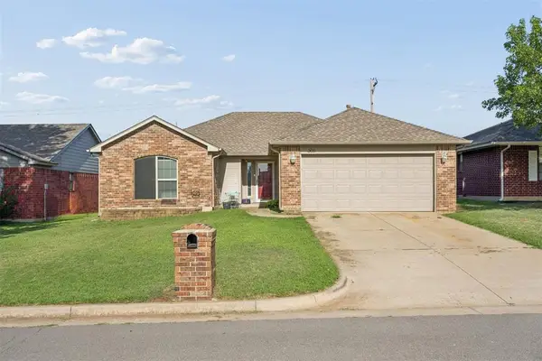 309 Bradgate Drive, Yukon, OK 73099