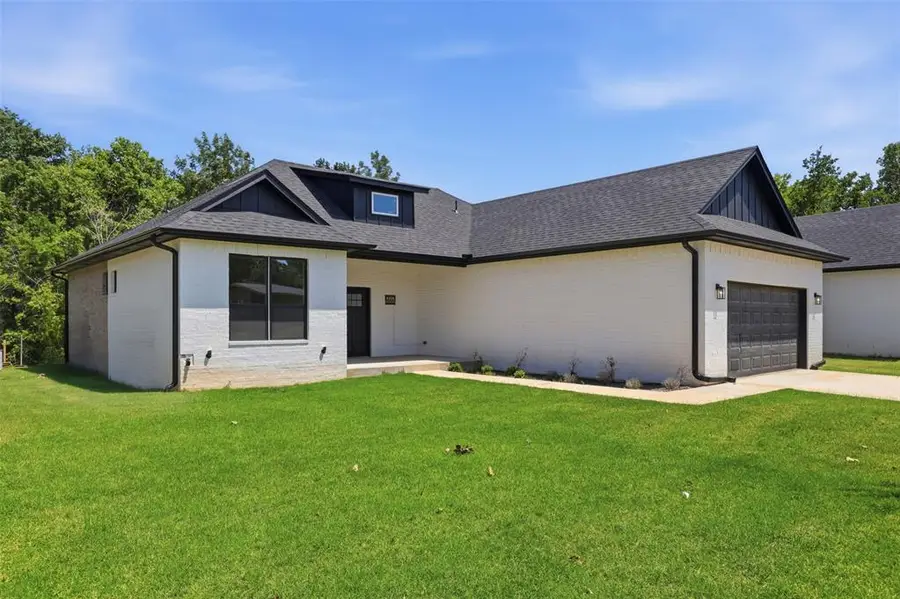 4208 N Shadybrook Drive, Midwest City, OK 73110 - #3
