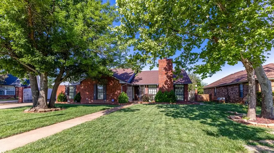 2325 East Hills Drive, Moore, OK 73160 - #2