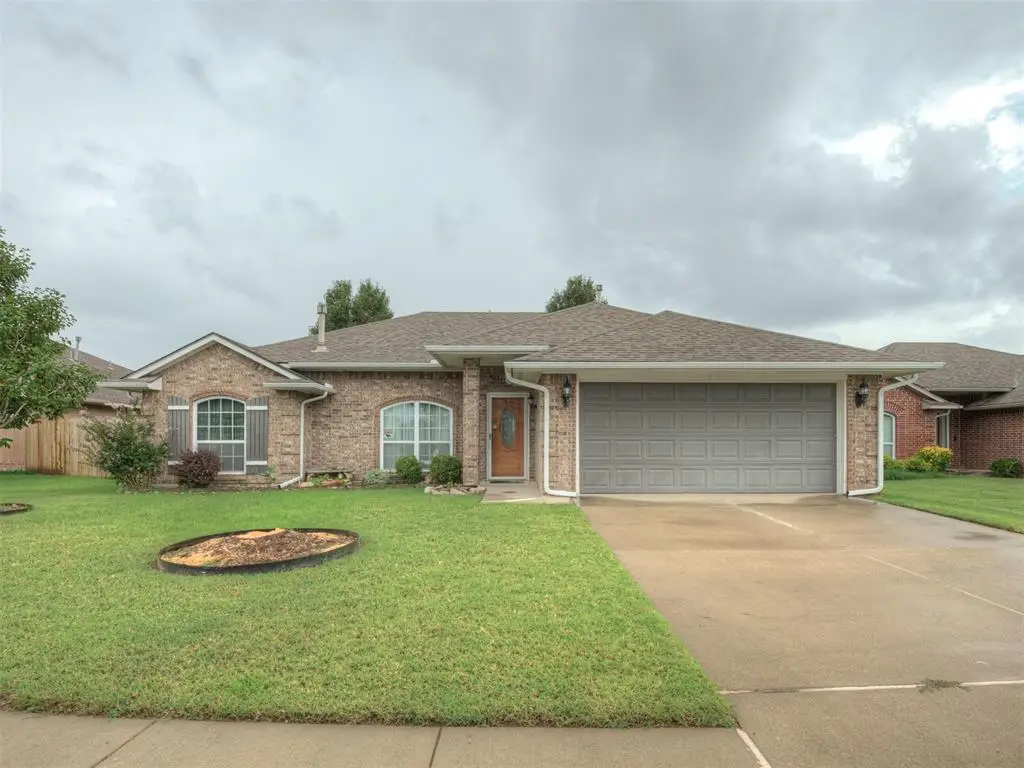 500 Apple Tree Lane, Moore, OK 73160 - #1