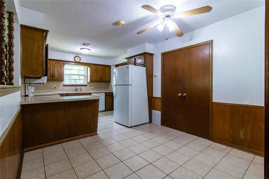 1425 N Indian Meridian Road, Choctaw, OK 73020 - #3