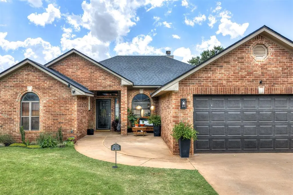 310 Shale Crest, Clinton, OK 73601 - #1