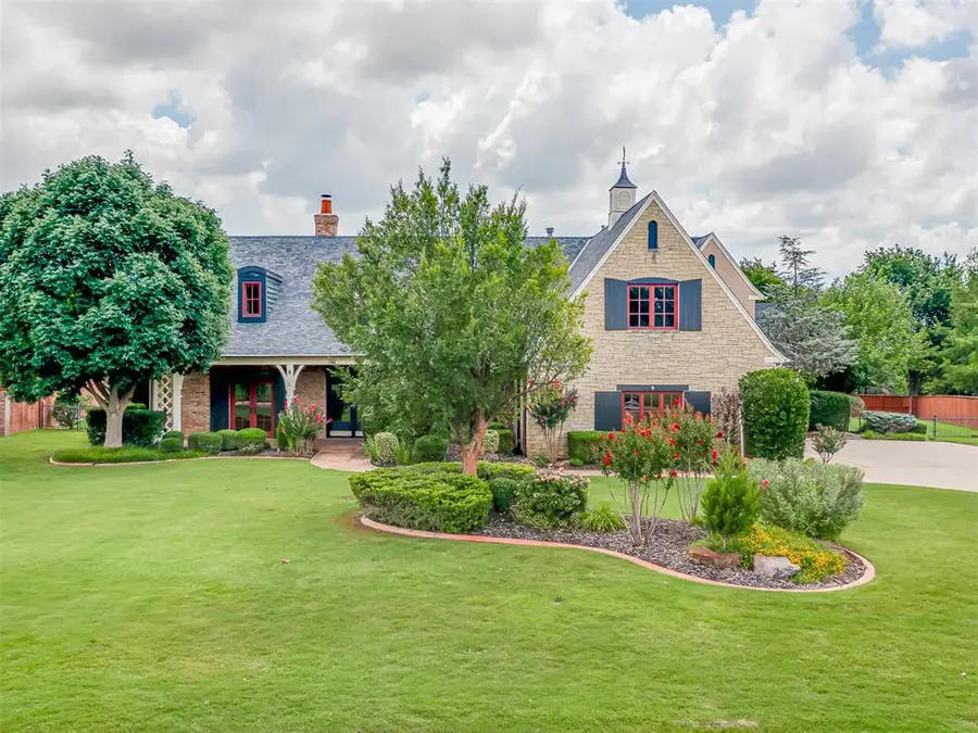 3724 Stagmoor Road, Edmond, OK 73034 - #2