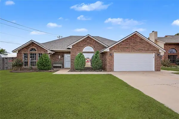 904 N Towne Circle, Altus, OK 73521