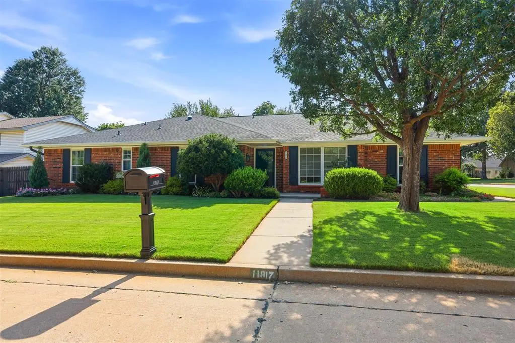 11817 W Edgemont Circle, Oklahoma City, OK 73162 - #1