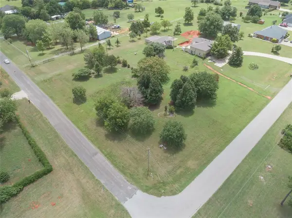 318 Grigsby Road, Newcastle, OK 73065