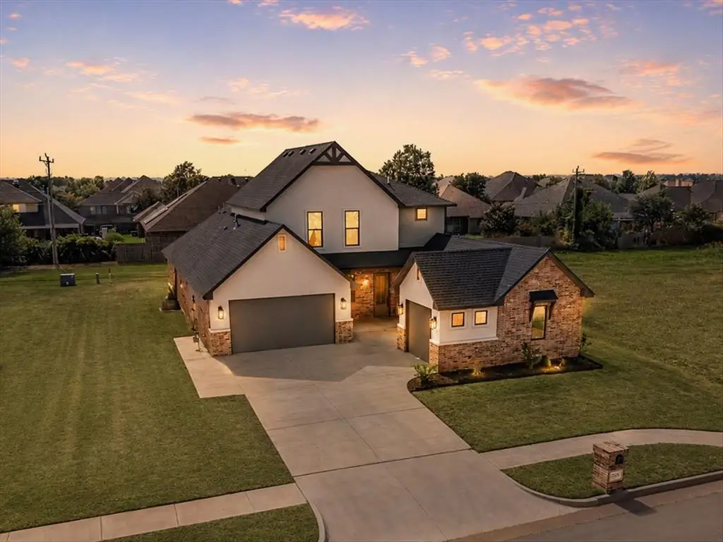3305 Sugar Maple Way, Oklahoma City, OK 73179 - #1