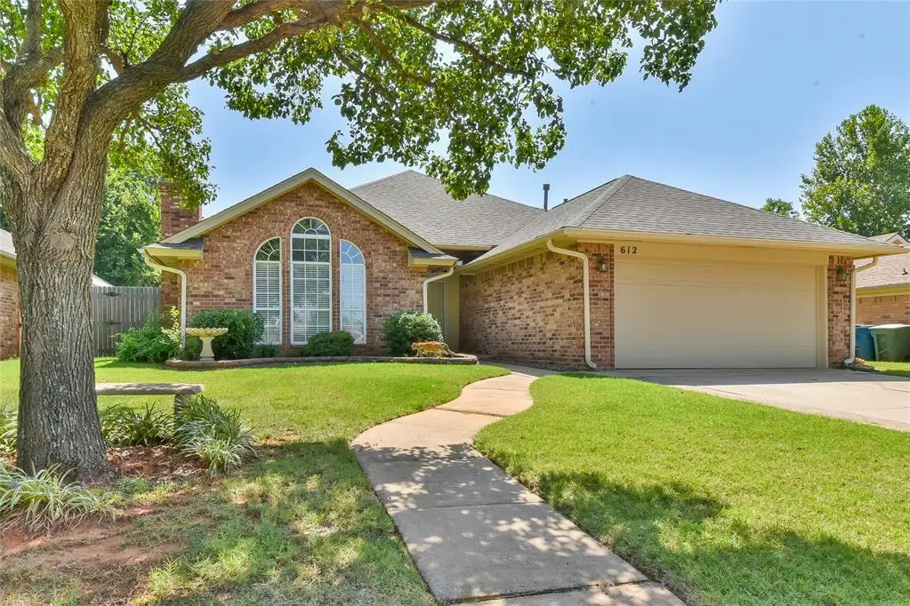 612 Fox Hunt Lane, Edmond, OK 73003 - #1