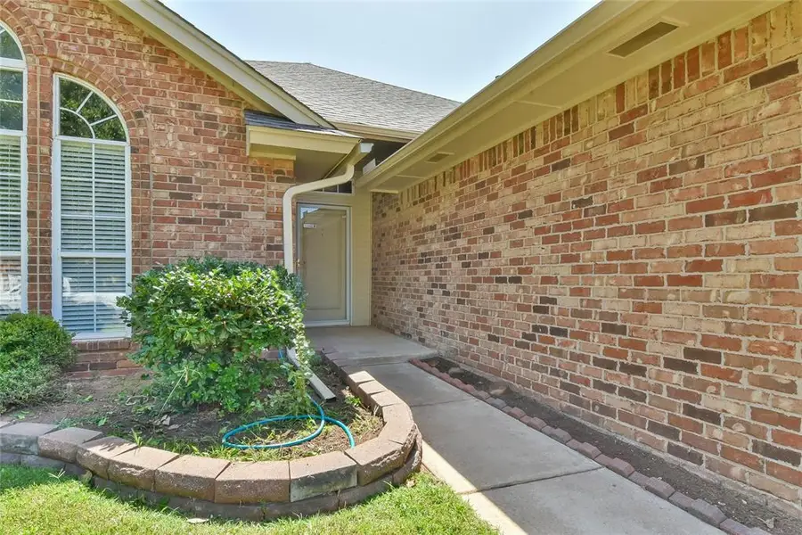 612 Fox Hunt Lane, Edmond, OK 73003 - #3