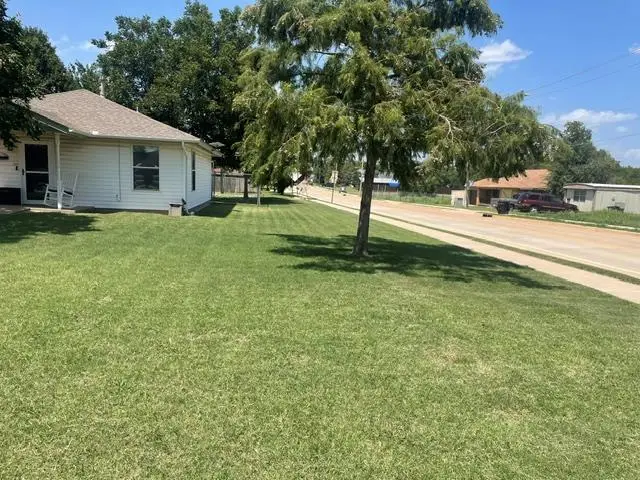 227 SE 3rd Street, Moore, OK 73160 - #3