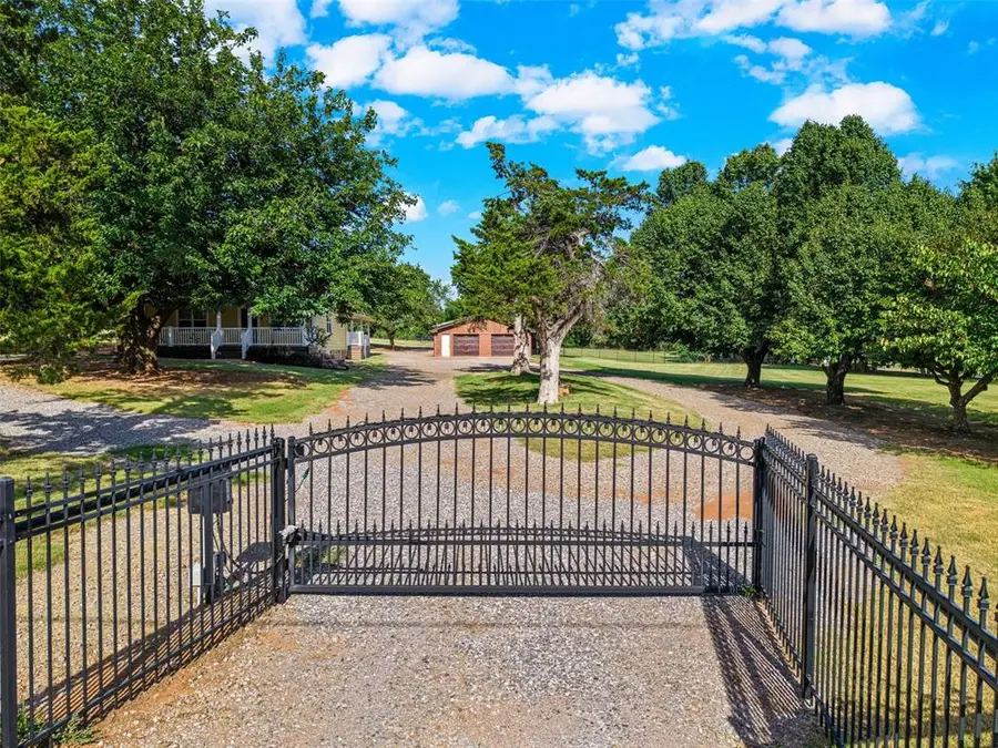 9906 S Morgan Road, Mustang, OK 73064 - #2