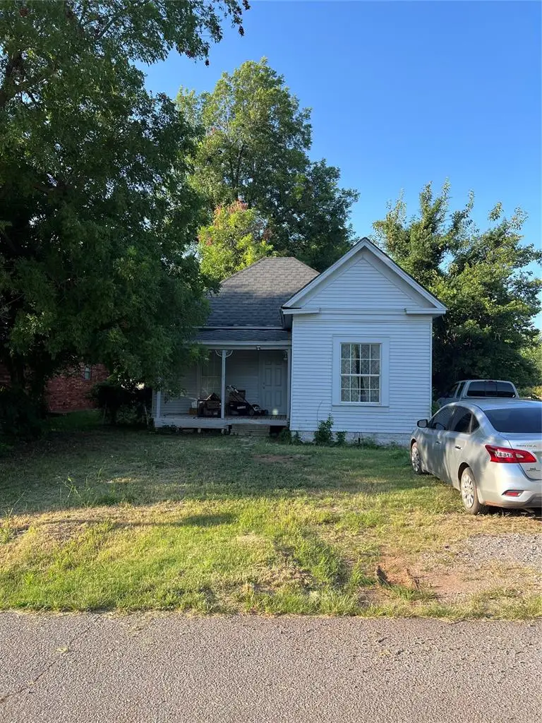 1117 W Pennsylvania Avenue, Chickasha, OK 73018 - #1