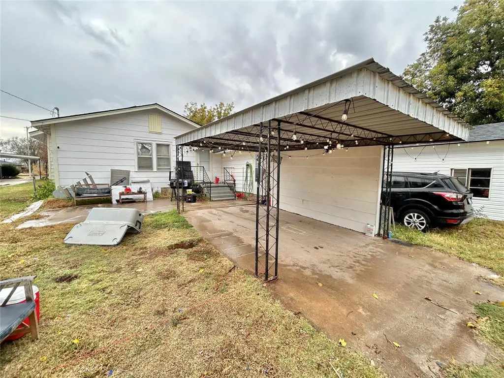 518 S Penn Avenue, Mangum, OK 73554 - #1