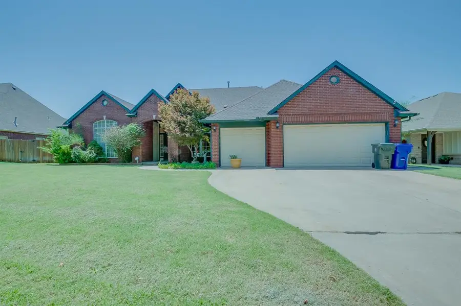 821 Leisure Drive, Midwest City, OK 73110 - #2